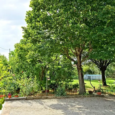 Casa Dina לינה וארוחת בוקר Terontola