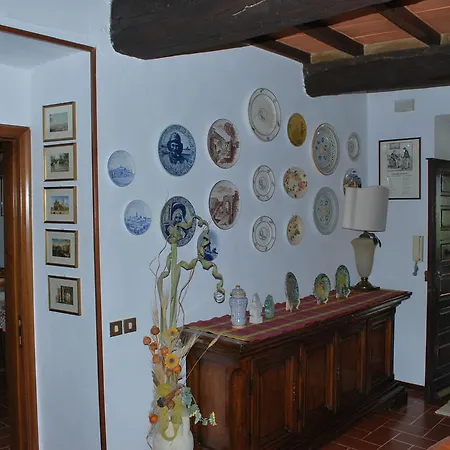 Bed & Breakfast Casa Dina 3*